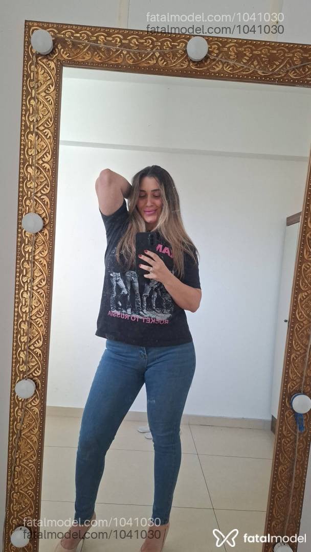 Acompanhante mulher loira (o) de olhos castanhos em São Borja - Milena Miller