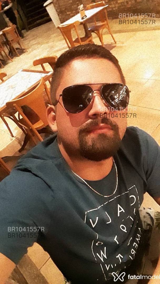 Acompanhante homem morena (o) de olhos castanhos em Tubarão Acompanhante homem morena (o) de olhos castanhos em Tubarão - Manauara BARBADO