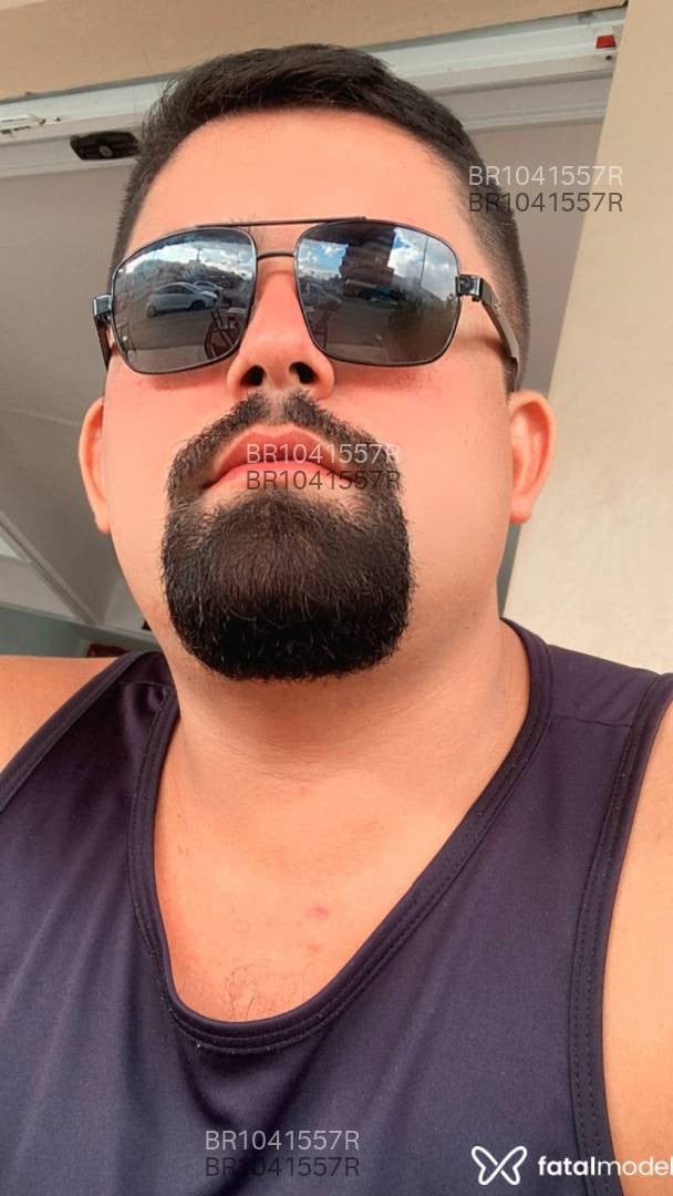 Acompanhante homem morena (o) de olhos castanhos em Tubarão Acompanhante homem morena (o) de olhos castanhos em Tubarão - Manauara BARBADO
