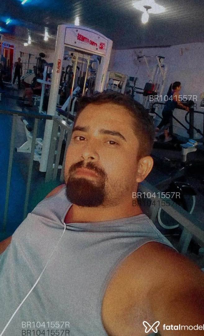 Acompanhante homem morena (o) de olhos castanhos em Tubarão Acompanhante homem morena (o) de olhos castanhos em Tubarão - Manauara BARBADO