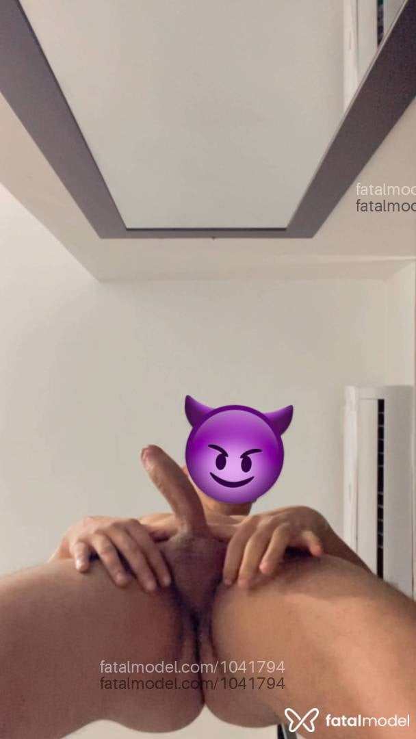 Acompanhante homem com cabelo castanho de olhos castanhos - Pedro Rabelo