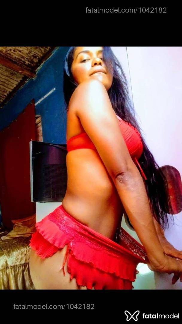 Acompanhante mulher morena (o) de olhos castanhos em Alexânia - Tainá
