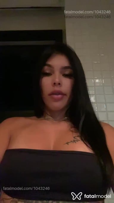 Acompanhante mulher morena (o) de olhos castanhos em Colatina Acompanhante mulher morena (o) de olhos castanhos em Colatina - Bruna Alencar
