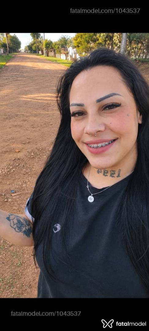 Acompanhante mulher com cabelo castanho de olhos castanhos - Beatriz Acompanhante mulher com cabelo castanho de olhos castanhos - Beatriz