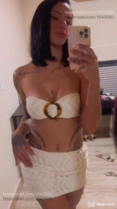 Acompanhante mulher com cabelo castanho de olhos castanhos em Vitória - Manu Diniz