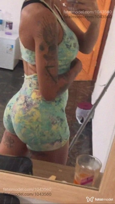 Acompanhante mulher com cabelo castanho de olhos castanhos em Vitória - Manu Diniz