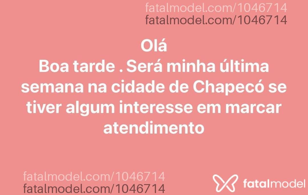 Acompanhante mulher trans com cabelo castanho de olhos castanhos - Bruna Sierra