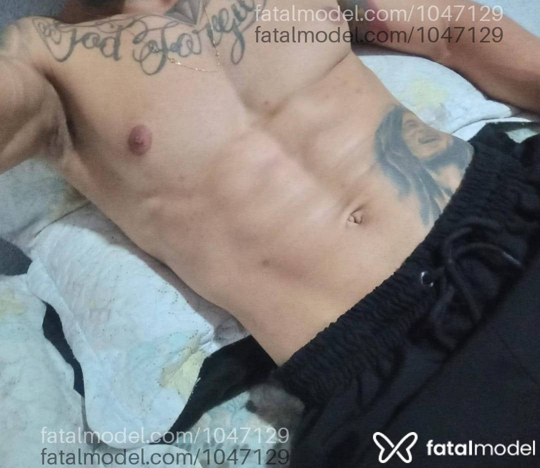 Acompanhante homem morena (o) de olhos castanhos - Matteo