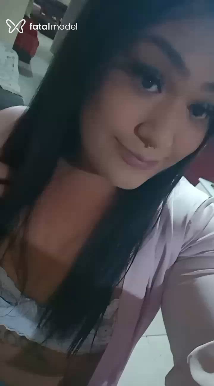 Acompanhante mulher trans morena (o) de olhos castanhos - Marcinha