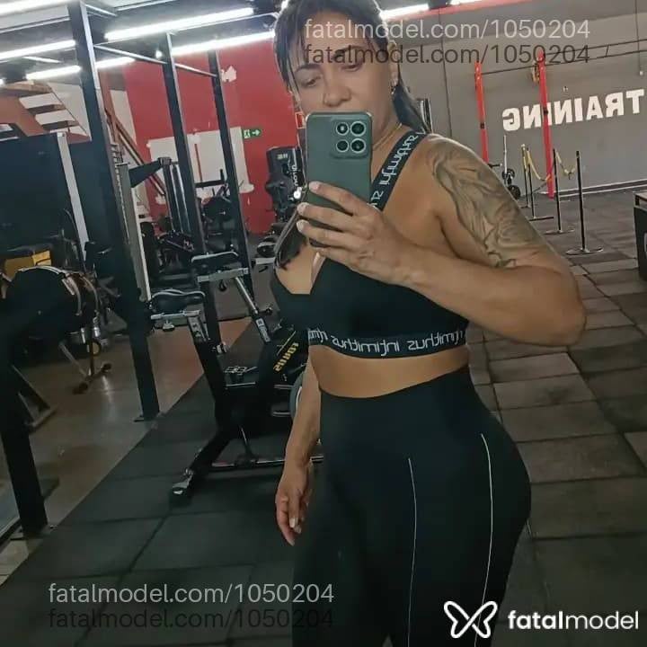 Acompanhante mulher morena (o) de olhos castanhos - Eduarda paulista