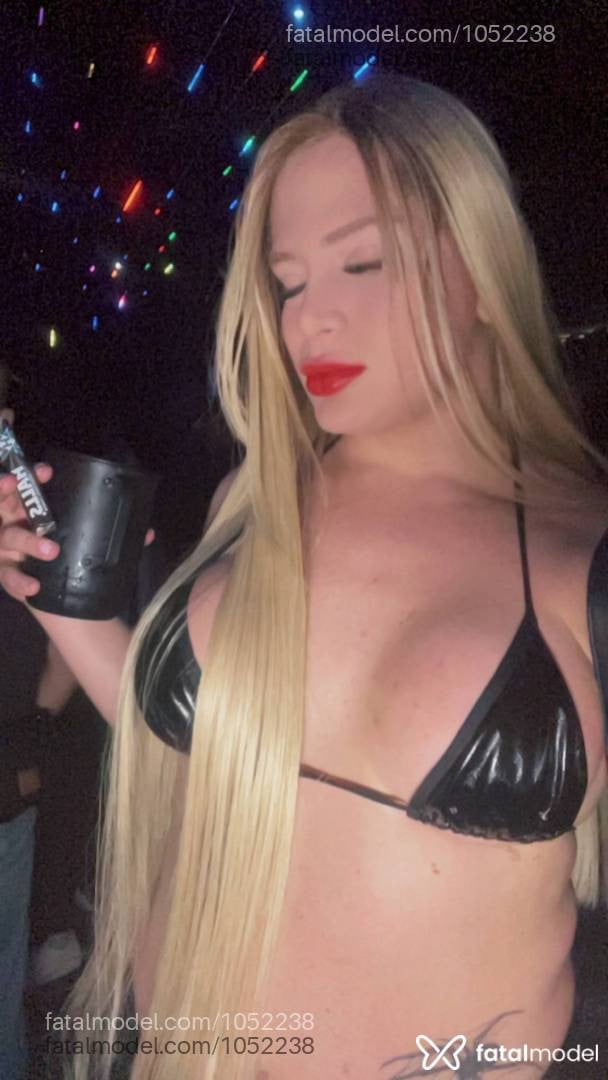Acompanhante travesti loira (o) de olhos castanhos em Catanduva - Sabrina Diniz
