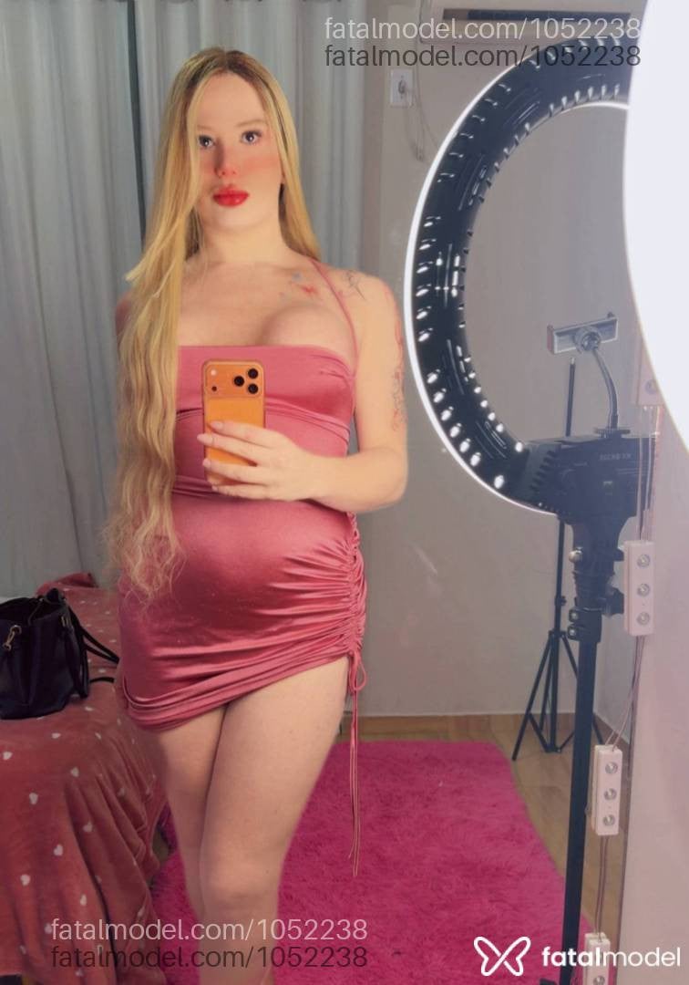 Acompanhante travesti loira (o) de olhos castanhos - Sabrina Diniz