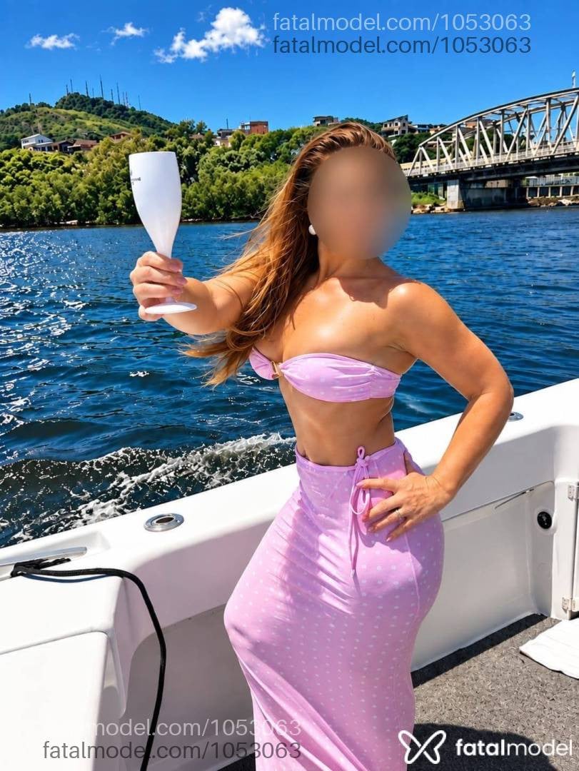 Acompanhante mulher ruiva (o) de olhos castanhos - Luna Andrade