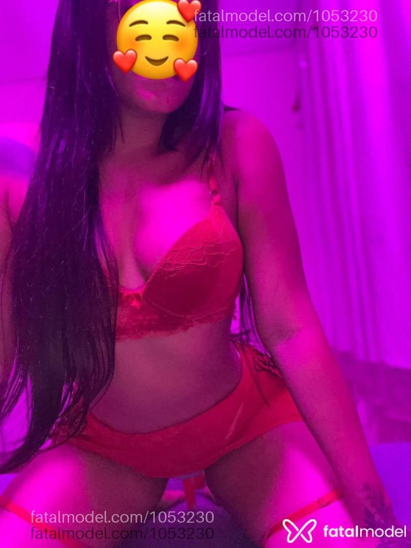 Acompanhante mulher morena (o) de olhos pretos - Lara