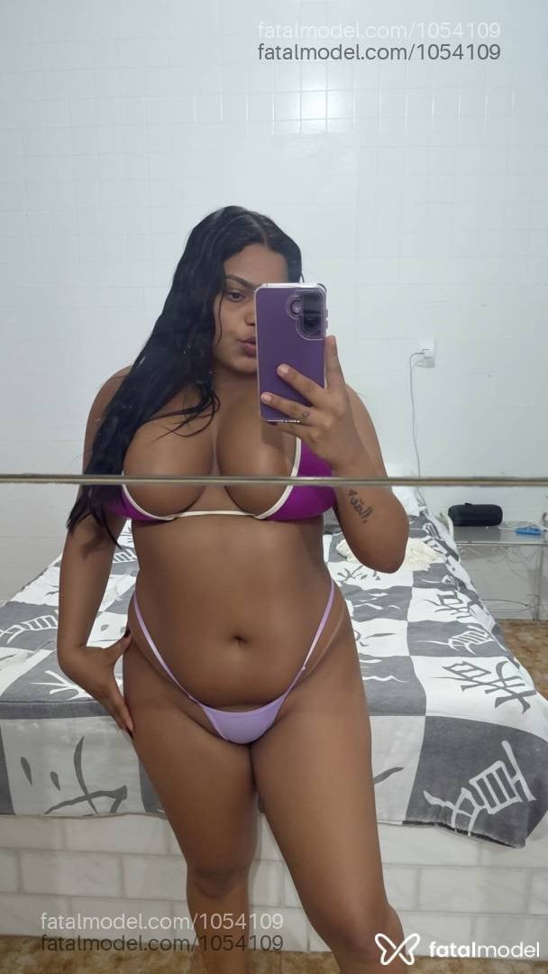 Acompanhante mulher morena (o) de olhos castanhos - Bellinha