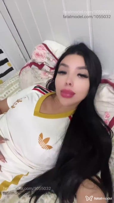 Acompanhante mulher morena (o) de olhos verdes - Jade Bitencourth Acompanhante mulher morena (o) de olhos verdes - Jade Bitencourth