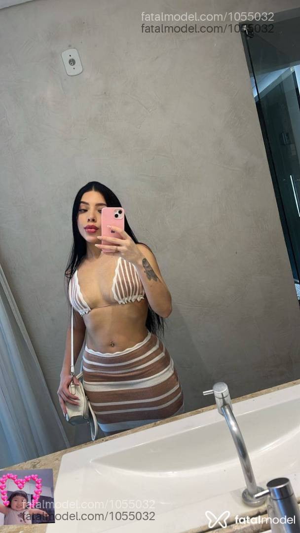 Acompanhante mulher morena (o) de olhos verdes em Vacaria - Jade Bitencourth