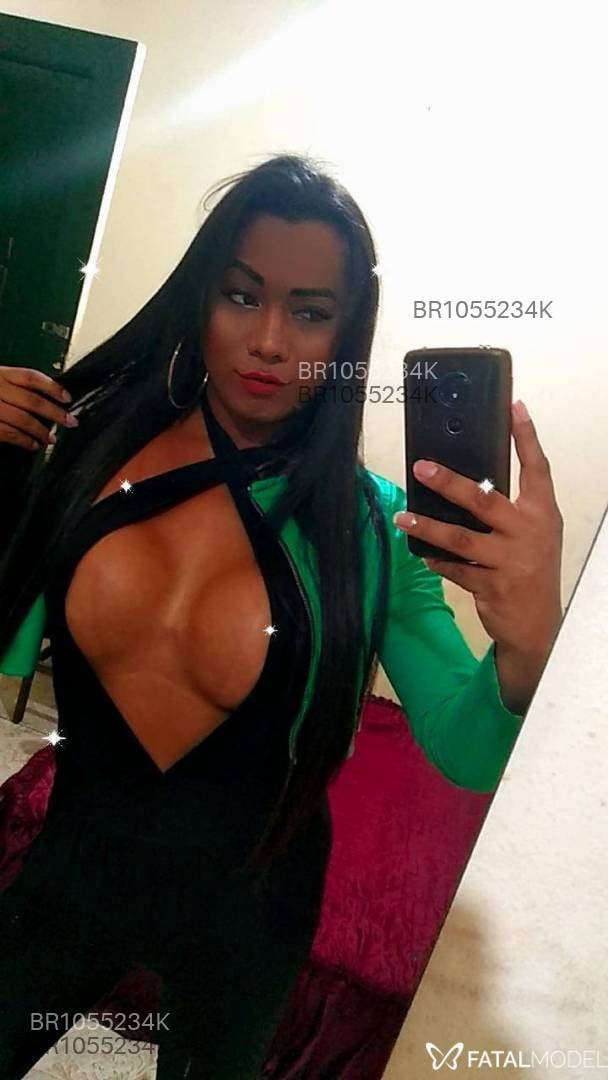 Acompanhante homem trans morena (o) de olhos castanhos em Goiânia - Kyara tráns