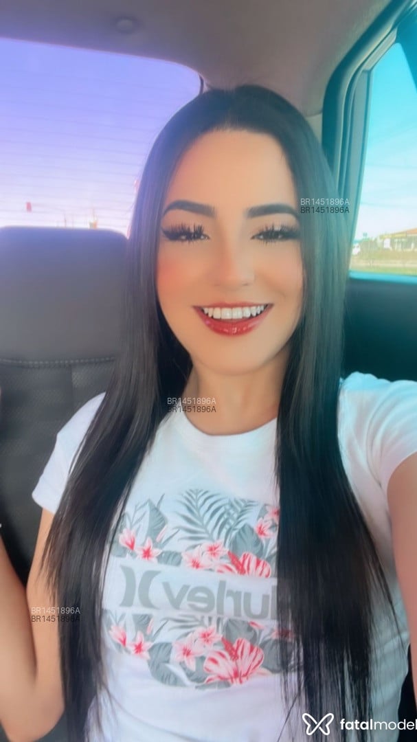 Acompanhante mulher com cabelo castanho de olhos castanhos em Criciúma - Vitória garcia
