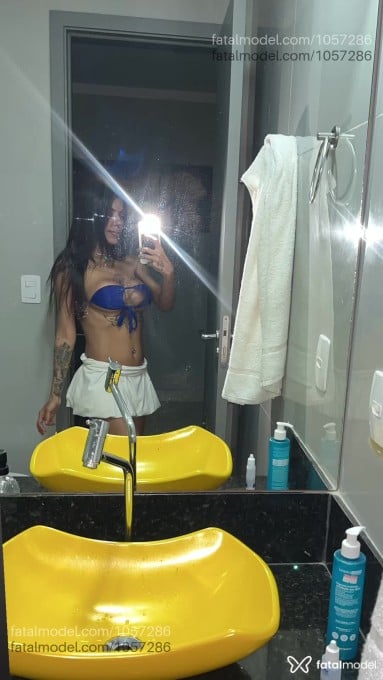Acompanhante mulher com cabelo castanho de olhos mel em Campina Grande - Julia