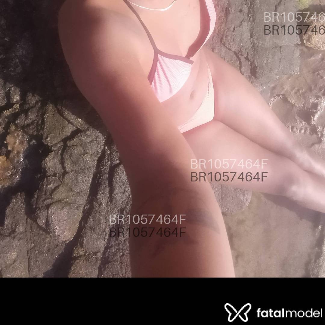 Acompanhante mulher com cabelo castanho de olhos castanhos em Armação dos Búzios - Moana