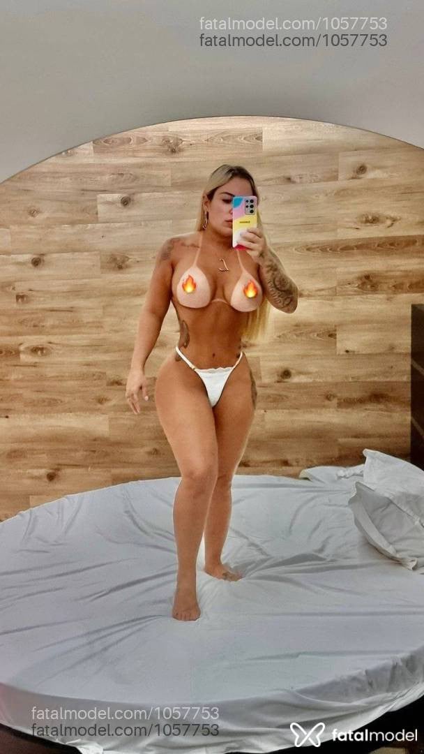Acompanhante mulher loira (o) de olhos castanhos em Anápolis - Luana Lara