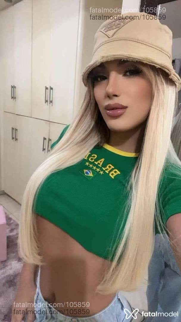 Acompanhante travesti loira (o) de olhos castanhos em Florianópolis - Maysa venturini
