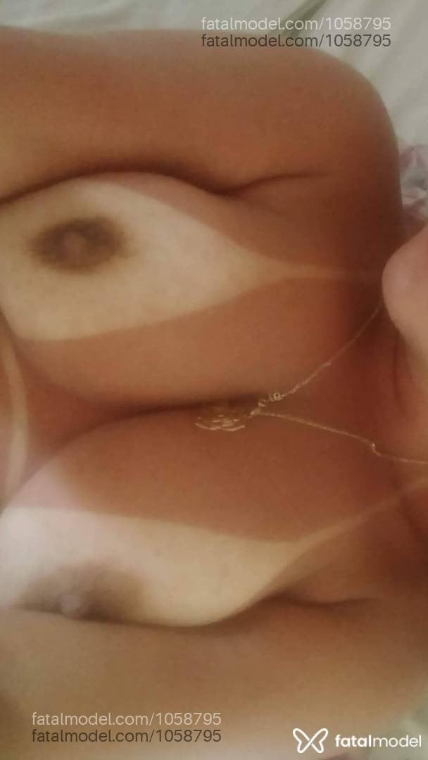 Acompanhante mulher morena (o) de olhos pretos em Belo Horizonte Acompanhante mulher morena (o) de olhos pretos em Belo Horizonte - Monique