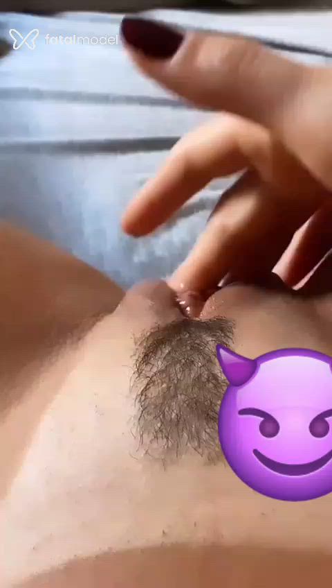 Acompanhante mulher morena (o) de olhos castanhos - Priscila