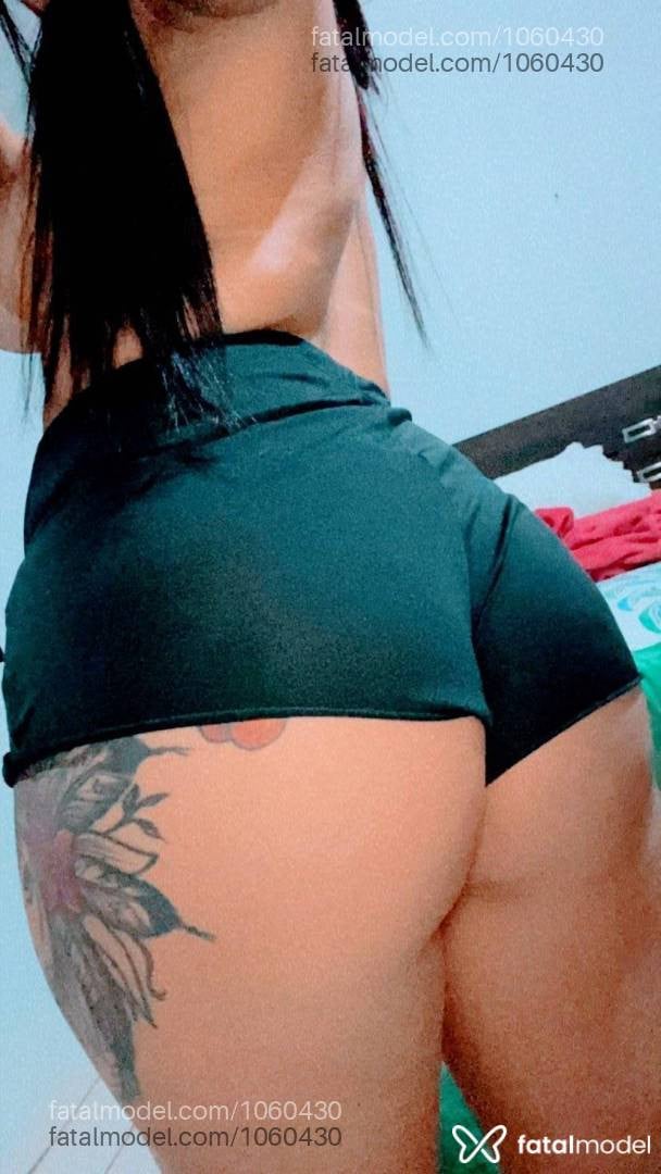Acompanhante mulher com cabelo castanho de olhos castanhos em Juína - Alana