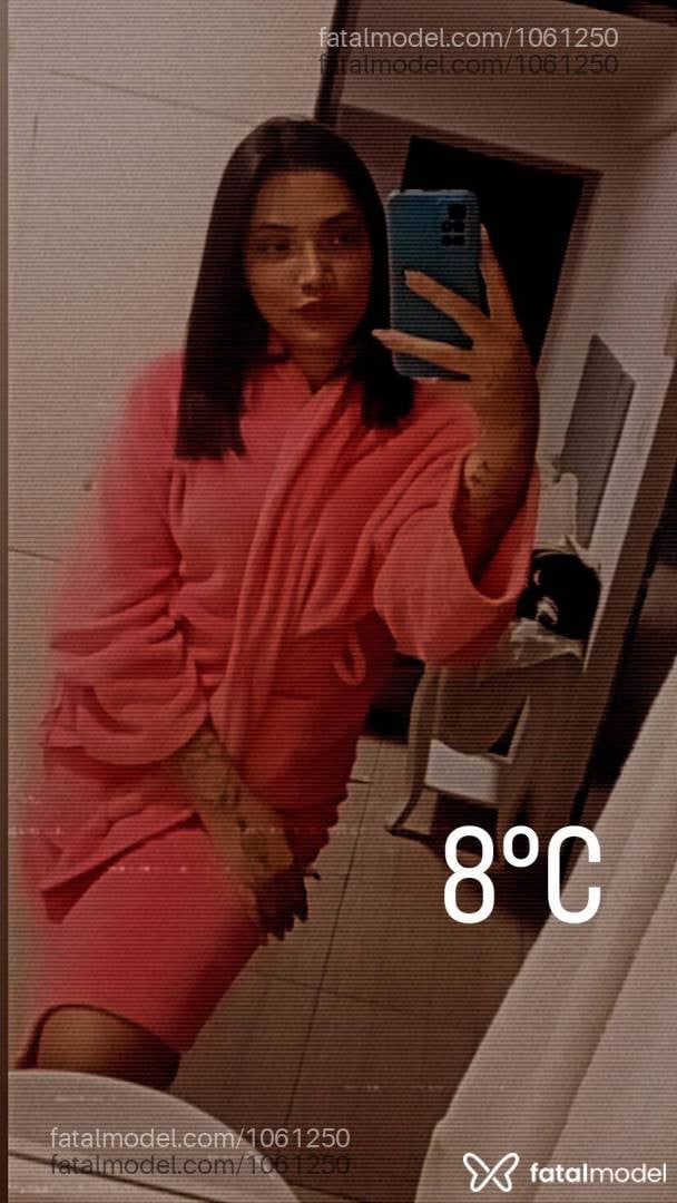 Acompanhante mulher morena (o) de olhos castanhos - Larissa
