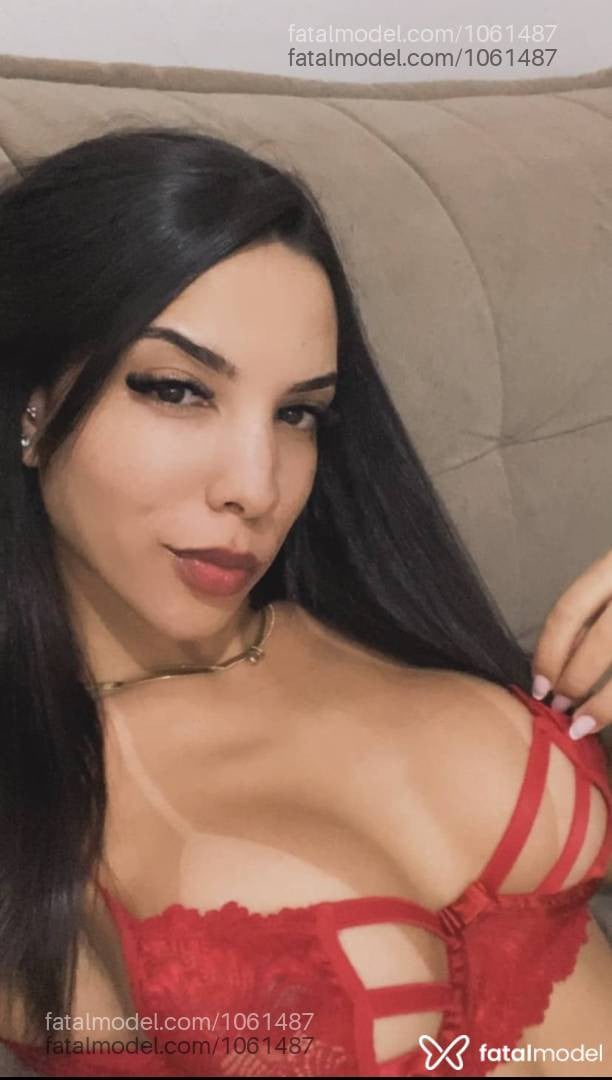 Acompanhante mulher com cabelo castanho de olhos castanhos em Guarapuava - Cristina Oliveira