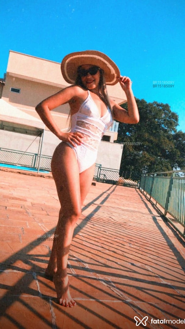 Acompanhante mulher com cabelo colorido de olhos castanhos em São José do Rio Preto Acompanhante mulher com cabelo colorido de olhos castanhos em São José do Rio Preto - Dani Ferraz