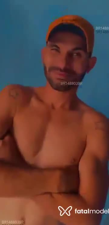 Acompanhante homem com cabelo castanho de olhos castanhos em Santo Antônio da Platina Acompanhante homem com cabelo castanho de olhos castanhos em Santo Antônio da Platina - Daymon
