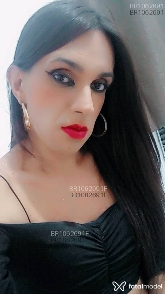 Acompanhante mulher trans com cabelo castanho de olhos castanhos em São Paulo - Beatriz Barreto