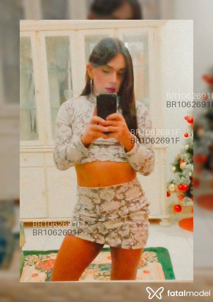 Acompanhante mulher trans com cabelo castanho de olhos castanhos em São Paulo - Beatriz Barreto