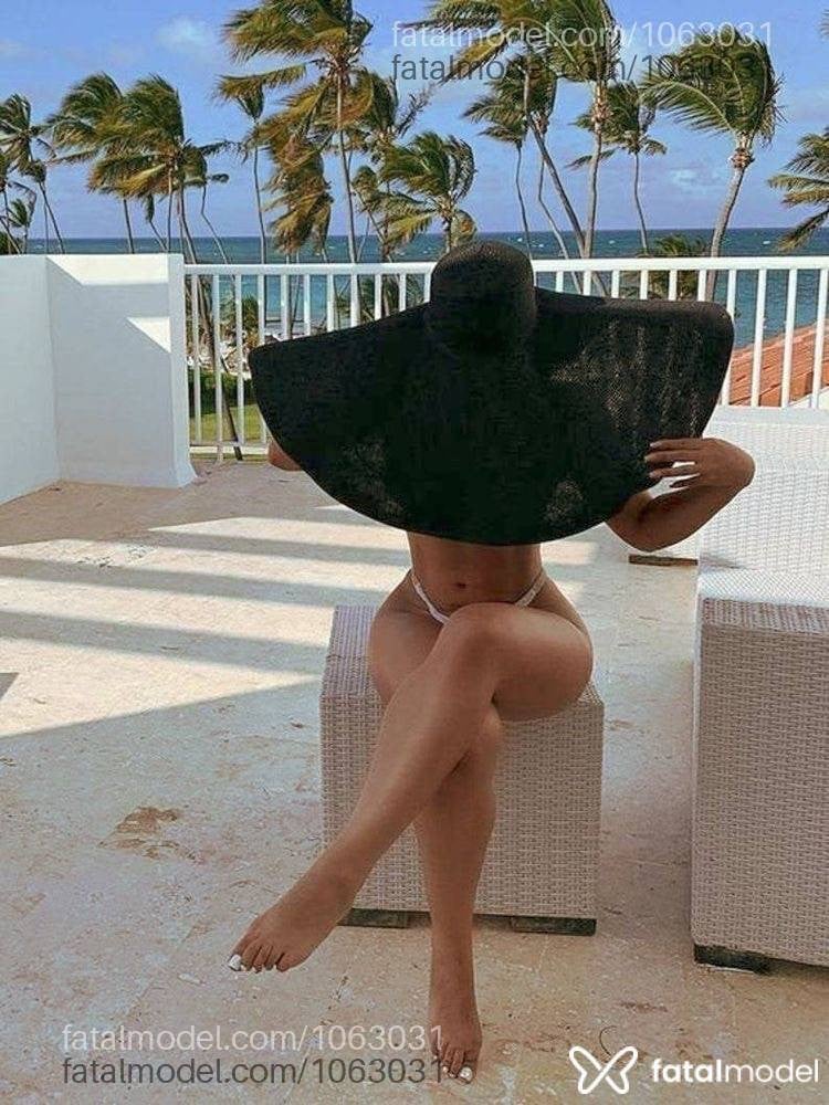 Acompanhante mulher com cabelo castanho de olhos pretos em Lavras Acompanhante mulher com cabelo castanho de olhos pretos em Lavras - Allania