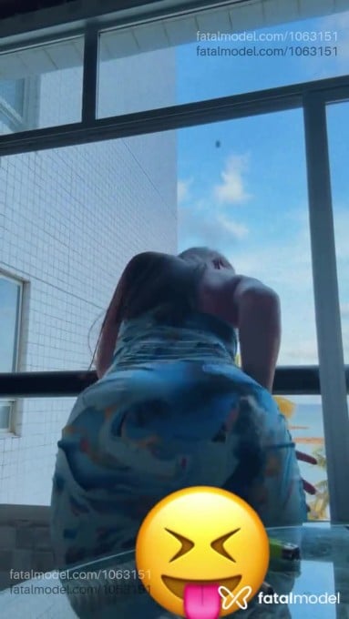 Acompanhante mulher trans com cabelo castanho de olhos mel em Palmas - Rayssa Dell