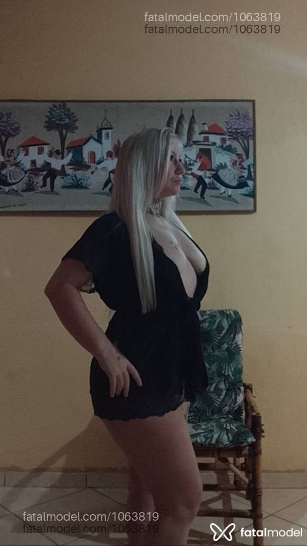 Acompanhante mulher loira (o) de olhos castanhos em Tramandaí - Gaby borges