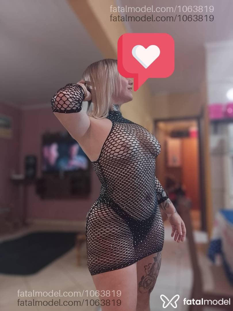Acompanhante mulher loira (o) de olhos castanhos - Gaby borges