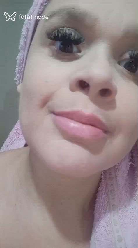 Acompanhante mulher loira (o) de olhos castanhos - Rose Camargo