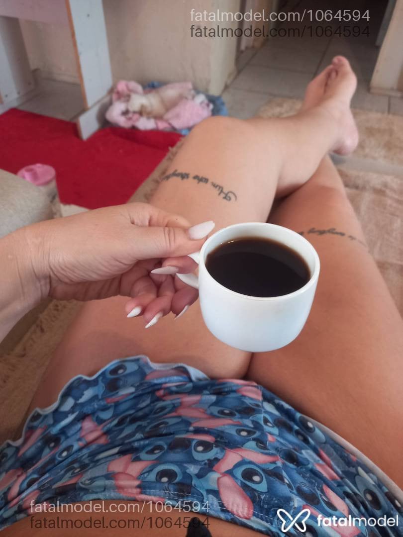 Acompanhante mulher loira (o) de olhos castanhos - Rose Camargo