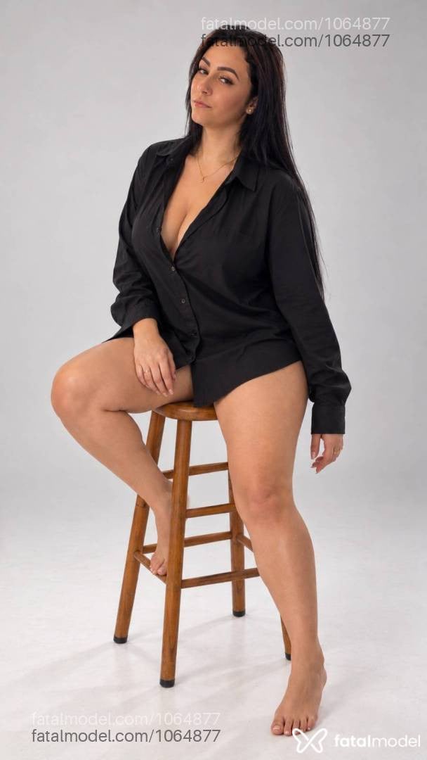 Acompanhante mulher morena (o) de olhos castanhos - Jade Araújo