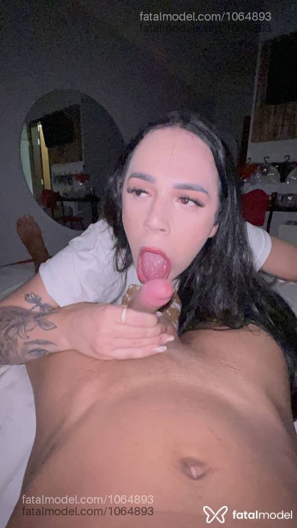 Acompanhante travesti com cabelo castanho de olhos castanhos - Naty Sousa