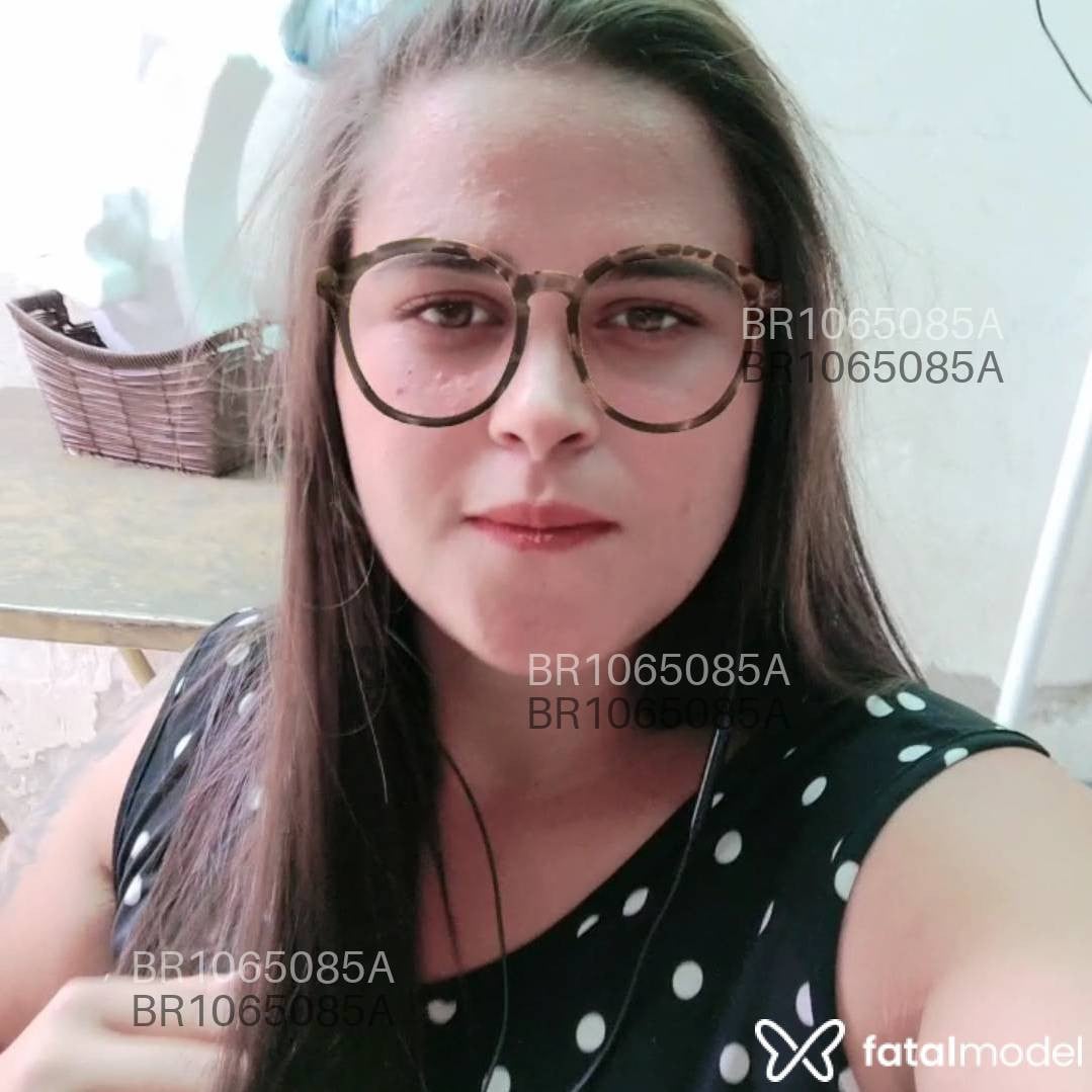 Acompanhante mulher com cabelo castanho de olhos castanhos - Keila Acompanhante mulher com cabelo castanho de olhos castanhos - Keila
