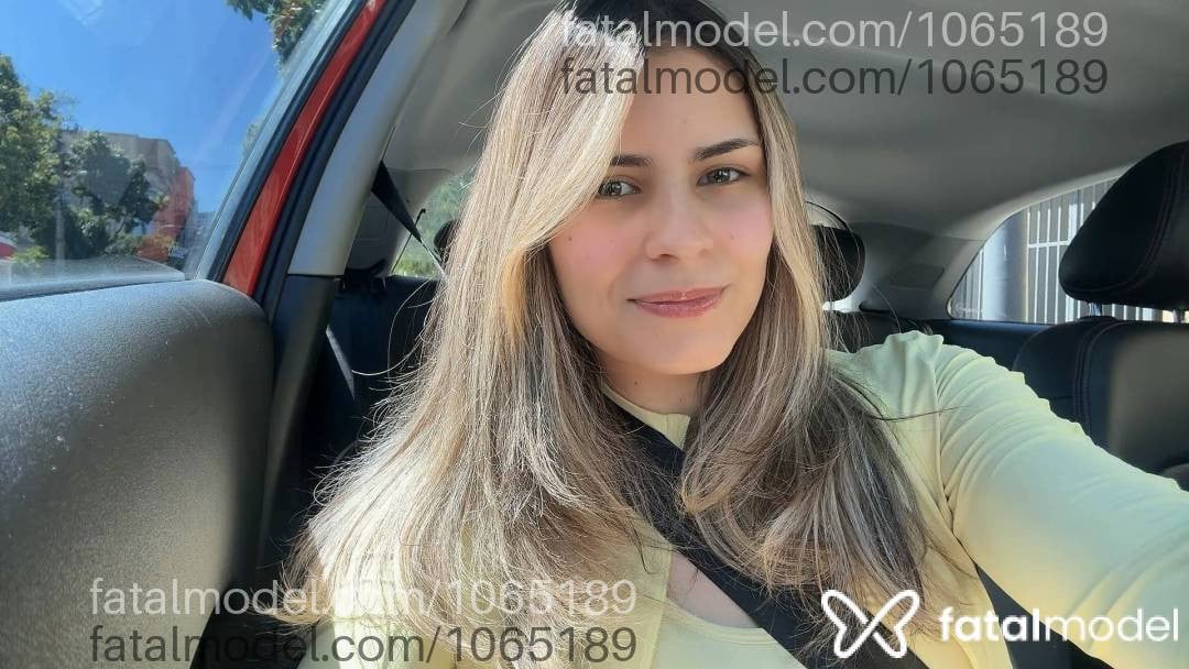 Acompanhante mulher loira (o) de olhos pretos em Curitiba Acompanhante mulher loira (o) de olhos pretos em Curitiba - Catarina Marques