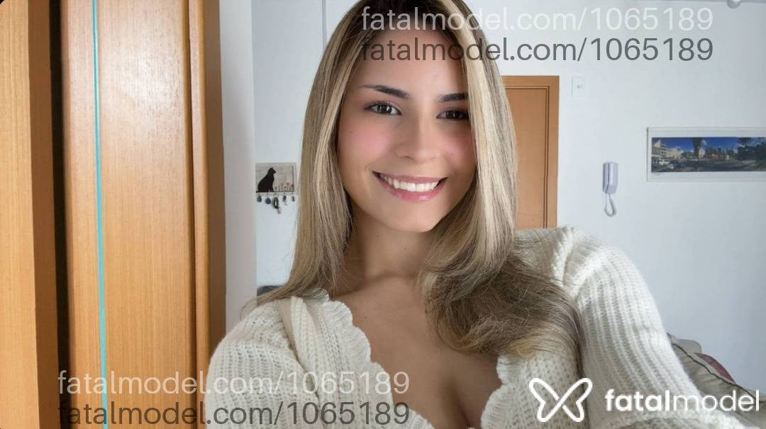 Acompanhante mulher loira (o) de olhos pretos em Curitiba - Catarina Marques