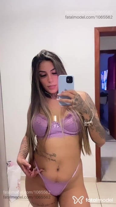 Acompanhante mulher morena (o) de olhos pretos - Alice Silva
