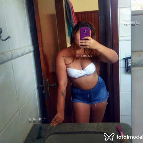 Acompanhante mulher morena (o) de olhos castanhos em Cabo Frio Acompanhante mulher morena (o) de olhos castanhos em Cabo Frio - Alice