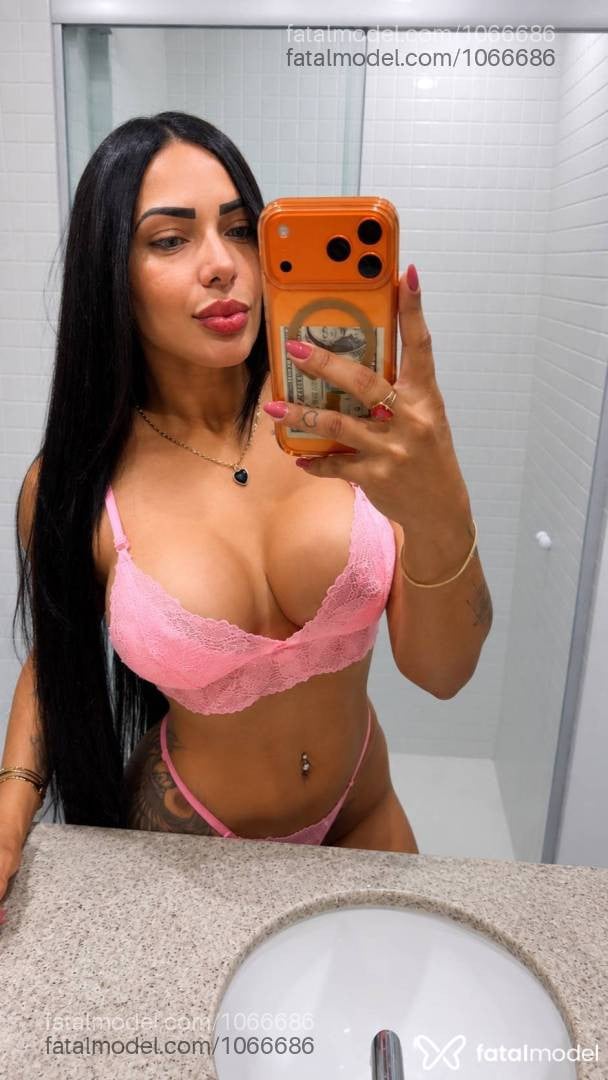 Acompanhante mulher morena (o) de olhos verdes - Beatriz fontes
